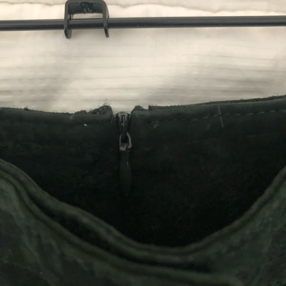 🪲 Zara Women Stunning Belted Green Suede Skirt 🪲 - Picture 6 of 12